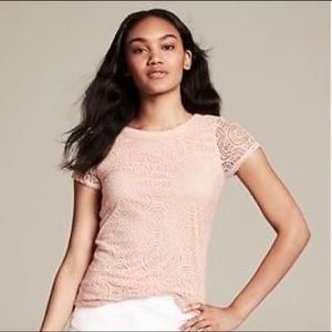 Adorable Banana Republic Lace Tee Shirt in XS
